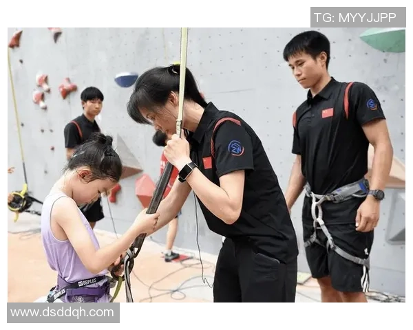 深圳攀岩队荣登全国攀岩意识排行榜第三名展现实力与潜力 深圳攀岩队荣登全国攀岩意识排行榜第三名展现实力与潜力